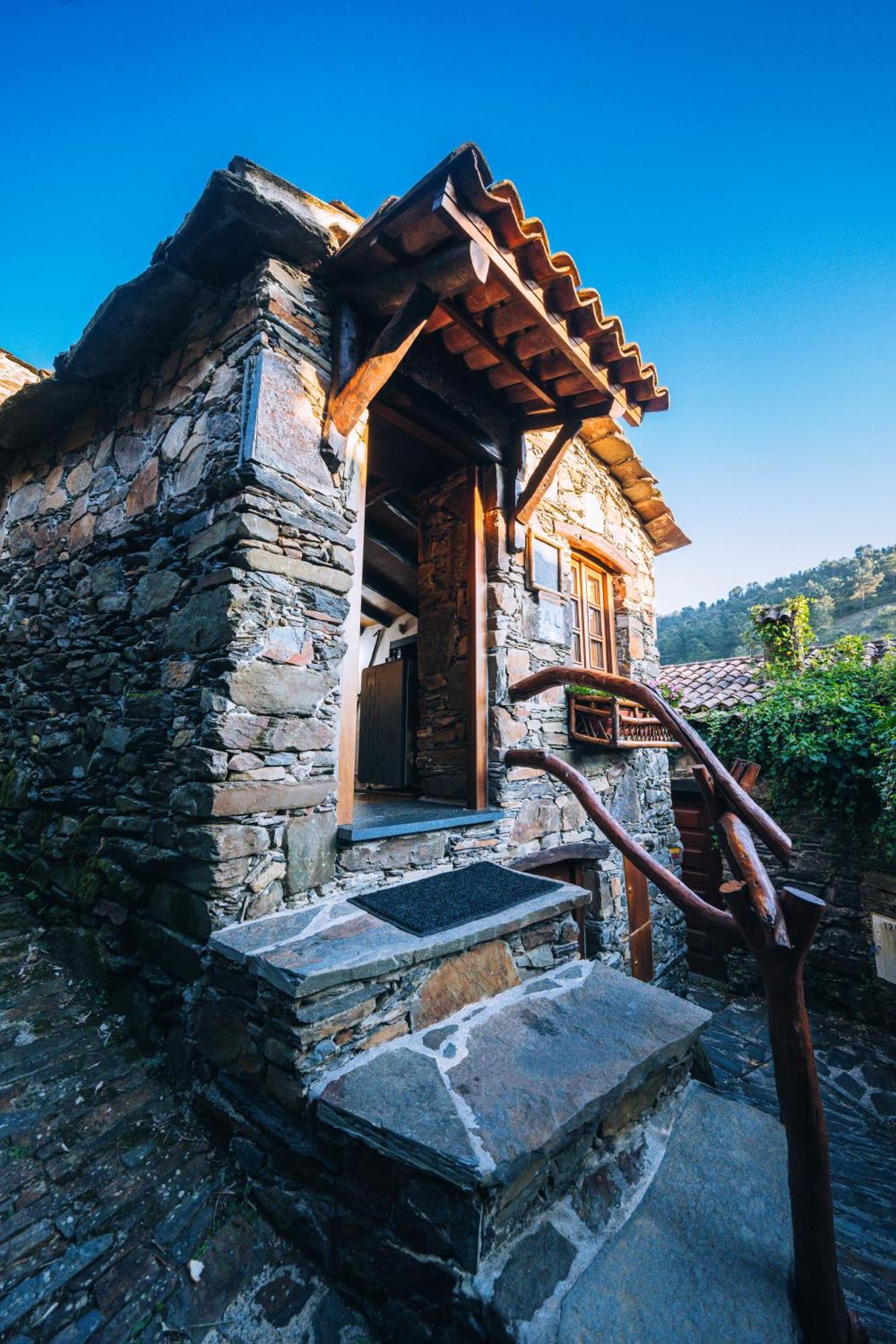 Montanhas Do Xisto - Casa Do Portal Holiday home